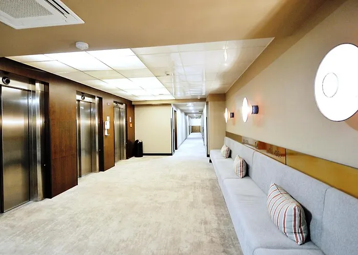 아파트 402 W Pieciogwiazdkowym Royal Tulip 200m Plaza Dobruk 코워브제크